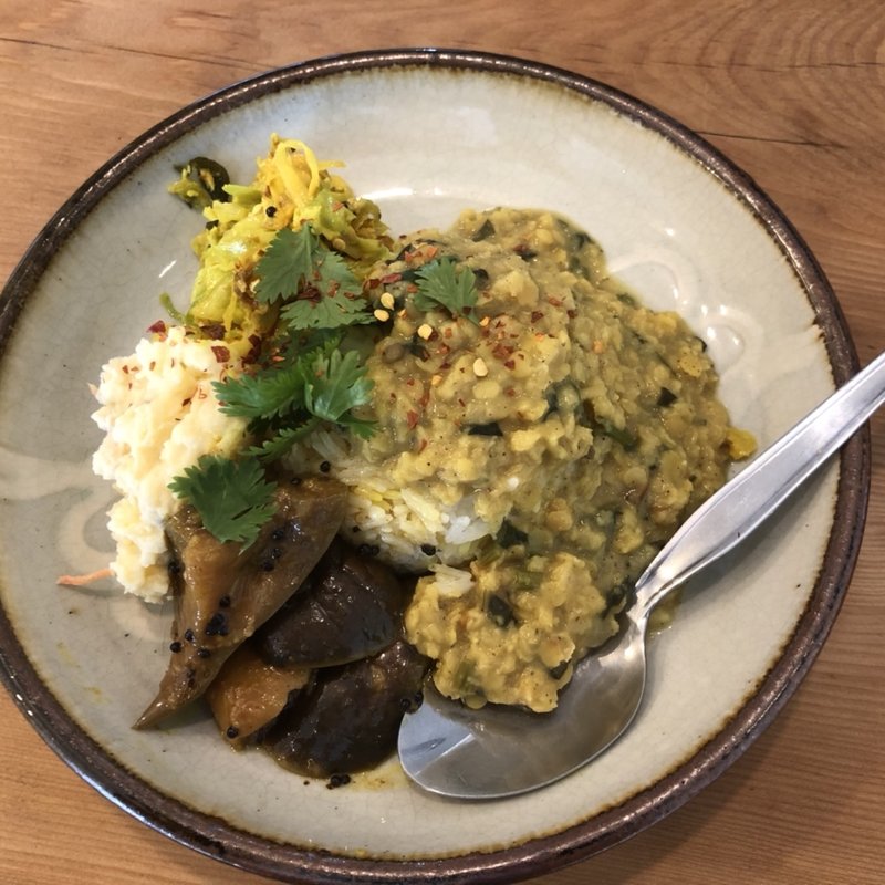 ベジタリアンプレート(諸国めしや　カーネル食堂)