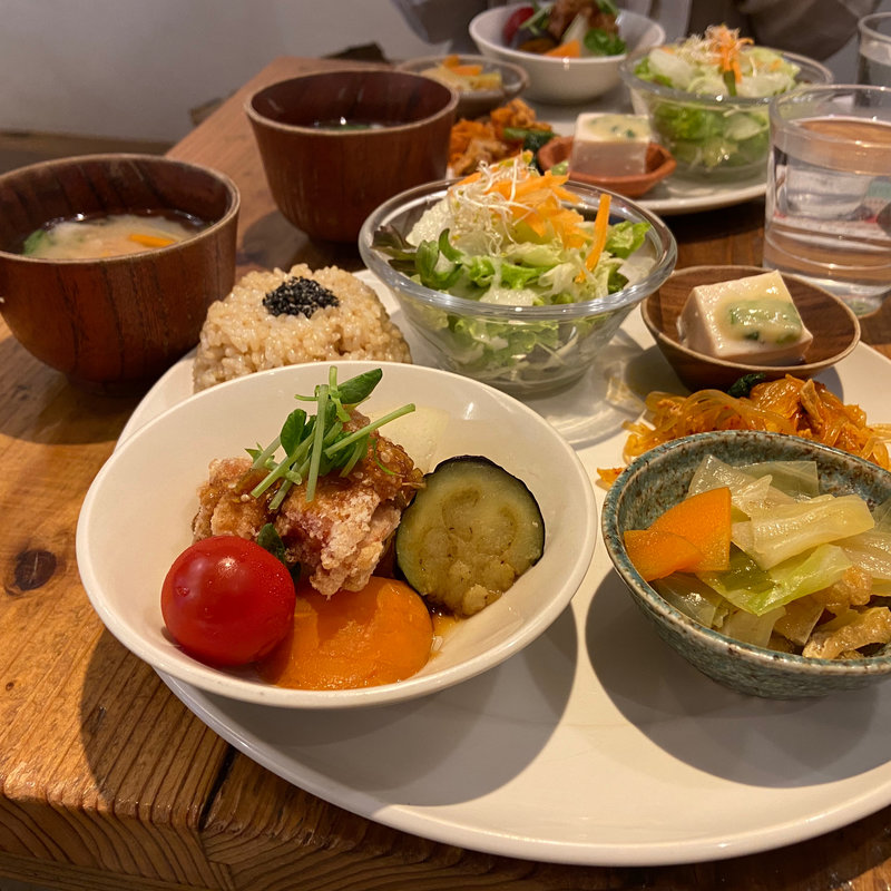 日替わり健康ごはん(健康カフェ実身美サンミsangmi　京橋店)