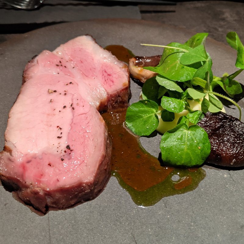 岐阜養老山麓豚炭火焼き(SECRETO)