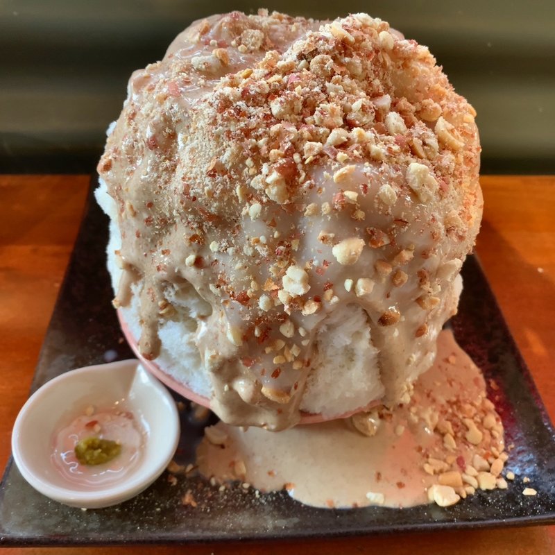 ピーナッツ餅のかき氷(Parlor Vinefru 銀座)