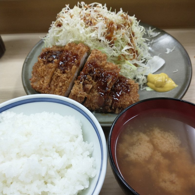とんかつ定食(いもや )