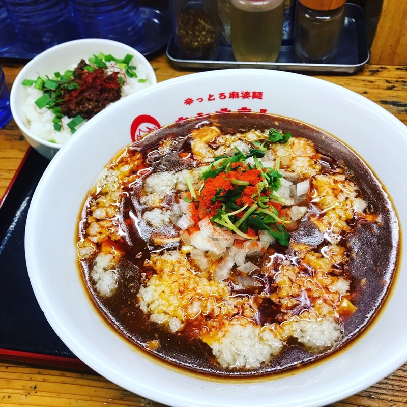背脂珈哩麻婆麺(辛っとろ麻婆麺 あかずきん)