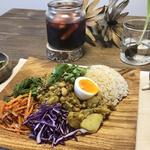 新じゃがと豆のエスニックカレー(machicurry)