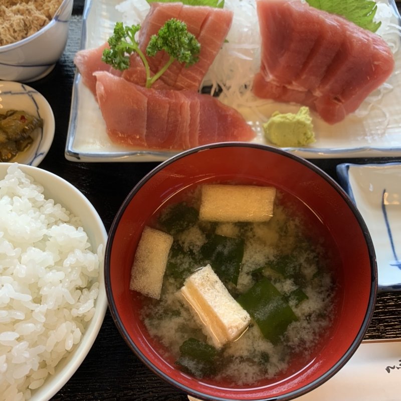 まぐろ刺身定食(レストランはまゆう)