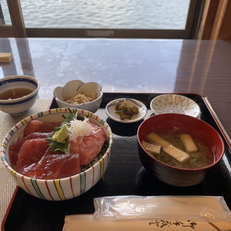 二色丼(レストランはまゆう)