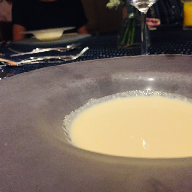 とうもろこしのヴィシソワーズ風(フランス厨房 旬彩 中央駅店 )