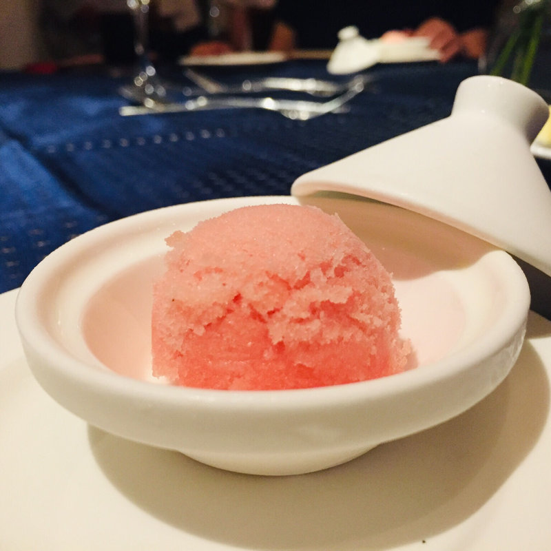 山川産徳光スイカのソルベ(フランス厨房 旬彩 中央駅店 )