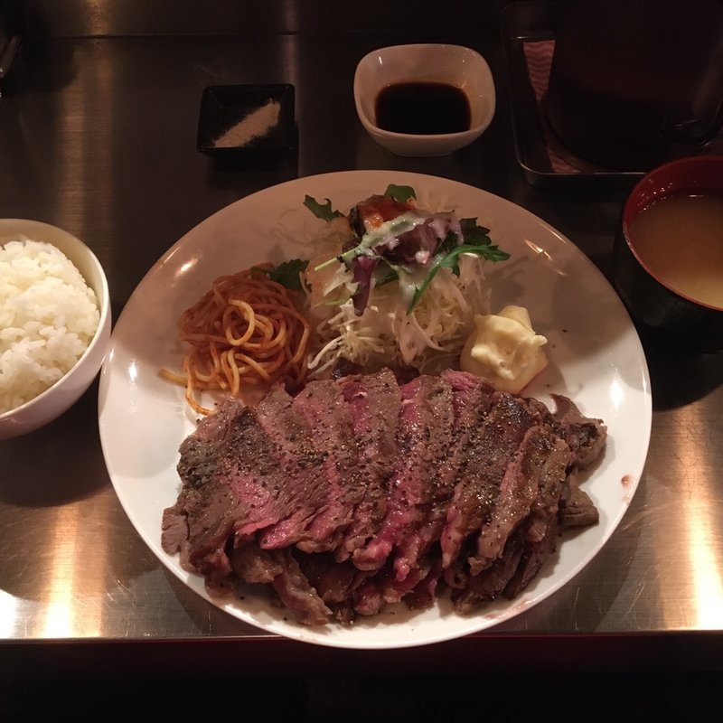 ワンポンドステーキ定食(レッドロック 仙台店)