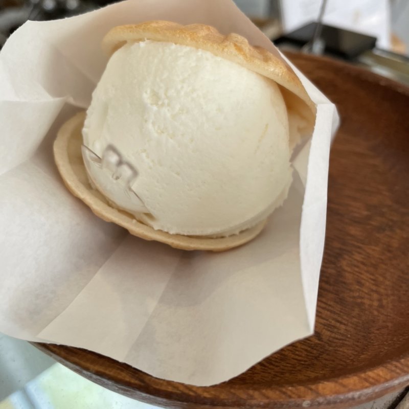 はちみつ最中アイス ミルク(松治郎の舗 （まつじろうのみせ）)