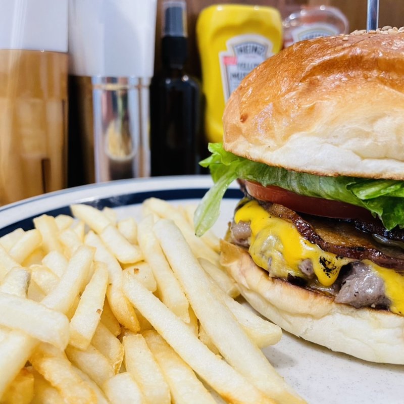 ベーコンチーズバーガー(Cannonball Diner)