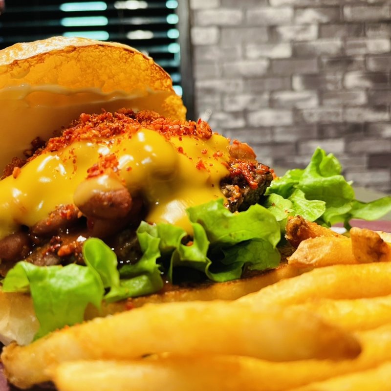 クリスピーチリチーズバーガー(GREEDY FOX BURGER)