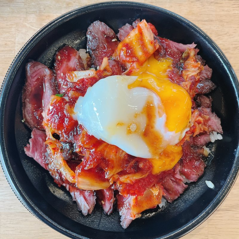 牛ハラミ丼(肉150g)(肉市場　人形町店)