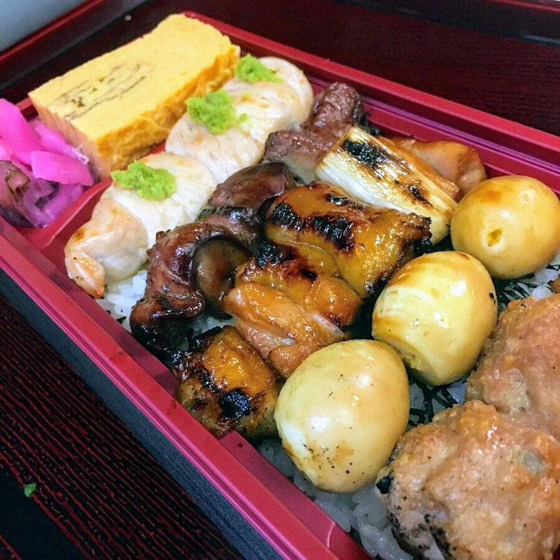 炭火焼き鶏丼(鶏よし(とりよし))