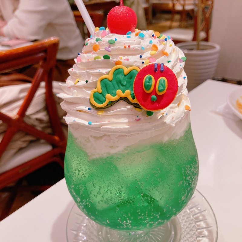 はらぺこあおむしのクリームソーダ(サンデーブランチ吉祥寺)