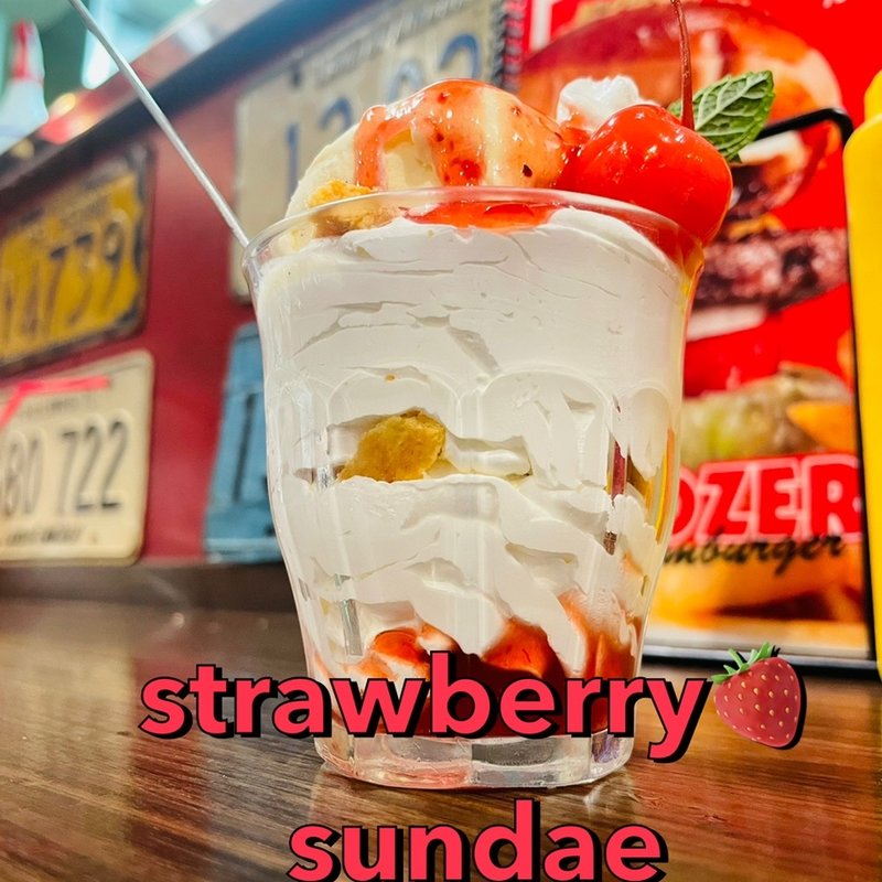 ストロベリーサンデー(ブラザーズ 人形町本店 （BROZERS'）)
