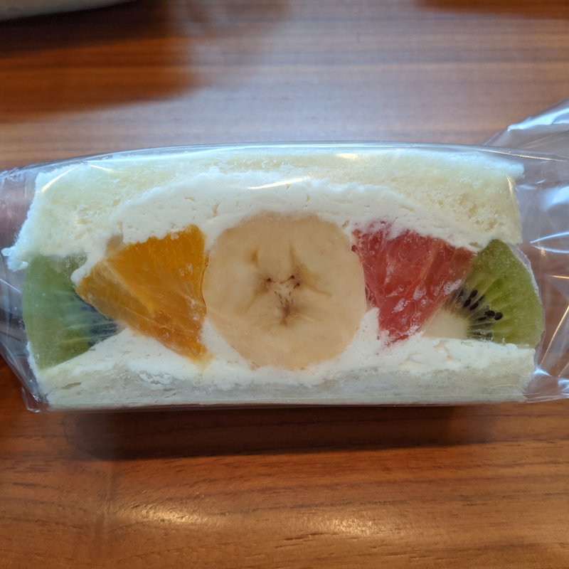 フツウニフルウツ(フツウニフルウツ鎌倉駅前販売所)