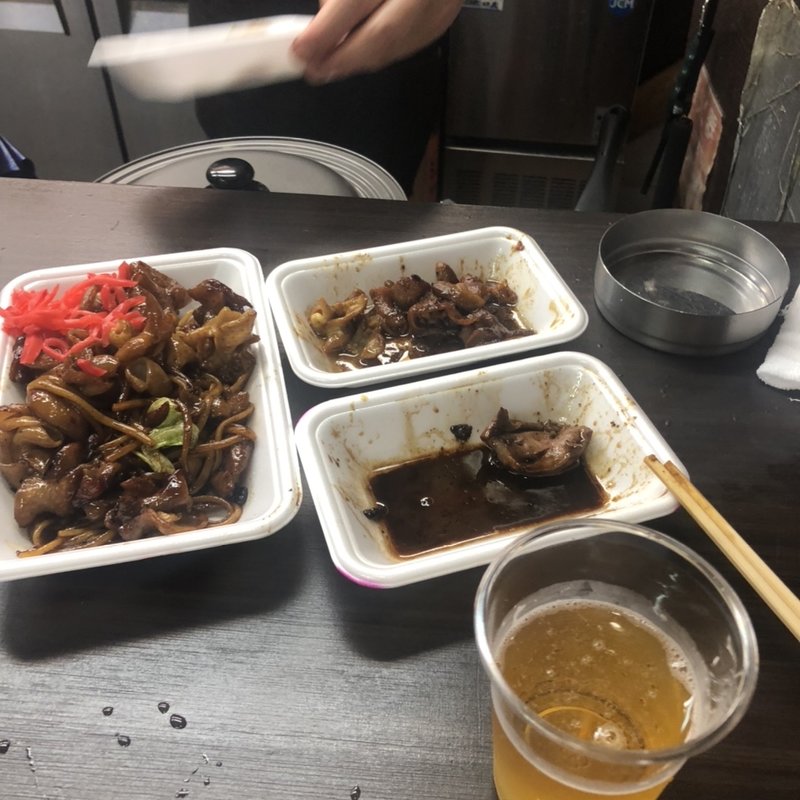 ホルモン焼きそば(ホルモン中ちゃん)