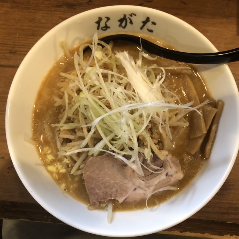 濃厚味噌ラーメン(ながた)