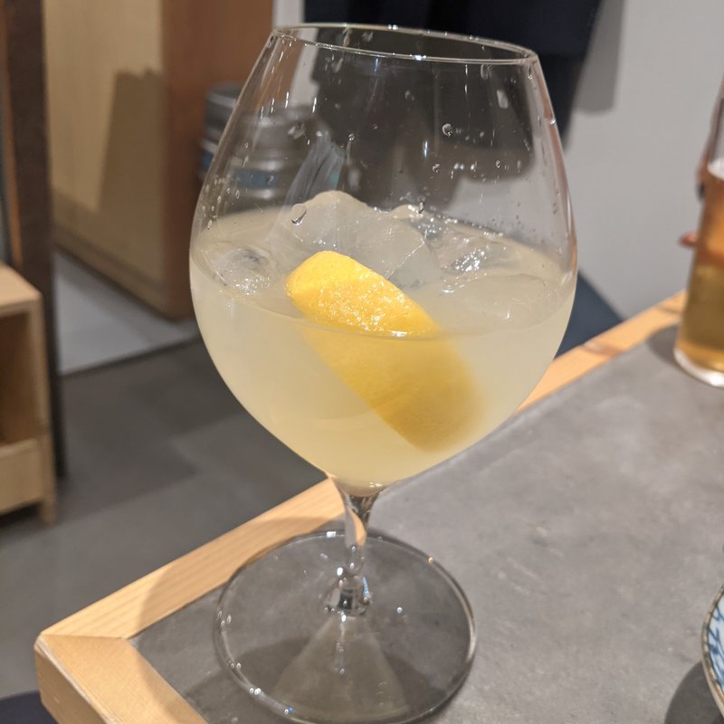 自家製サングリア白(モツ酒場 kogane （こがね）)