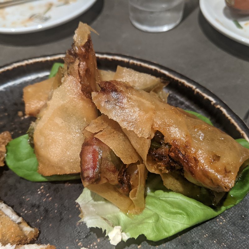 牛ハツチンジャオロース春巻(モツ酒場 kogane （こがね）)