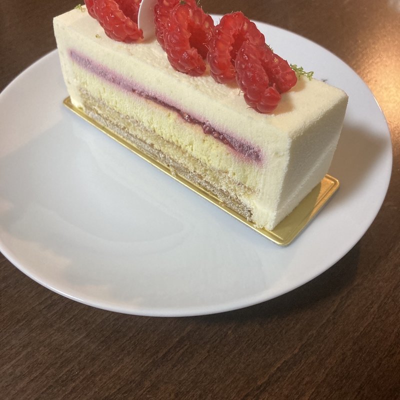 ジヴェルニー(パリ・セヴェイユ)