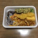 2種の天ぷらと定番おかずのうどん弁当(丸亀製麺春日井西山町)