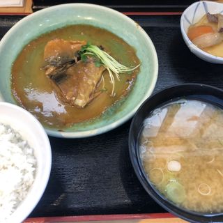 サバの味噌煮定食(小池寿司食堂)