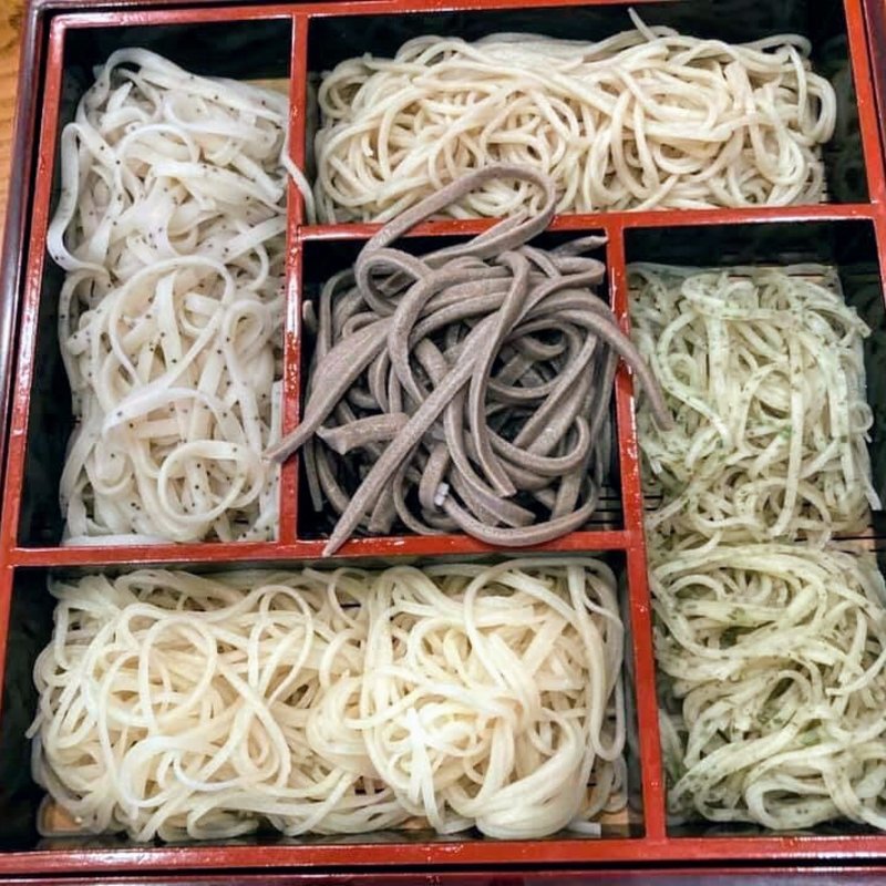 五色そば(蕎上人)