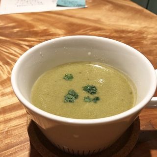 ほうれん草と豆乳のスープ(青山 雲雀や)
