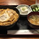 ロースカツ丼