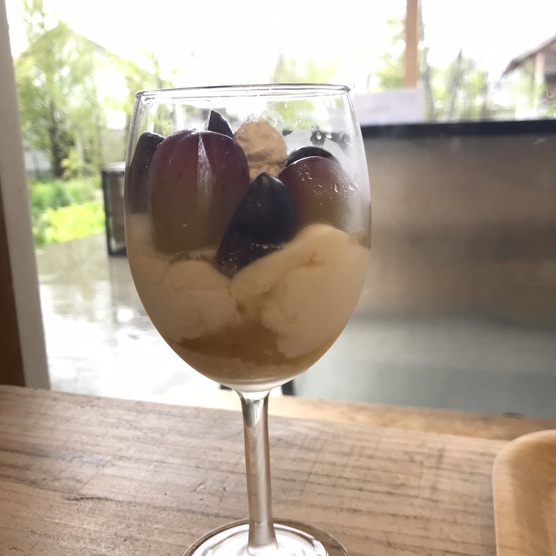 ぶどうのパフェ(葡萄屋コウフ ハナテラスカフェ)