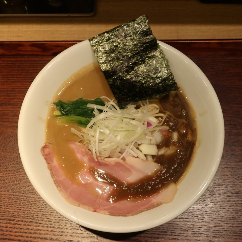 濃厚焼きあご煮干しラーメン(つけ麺さか田)