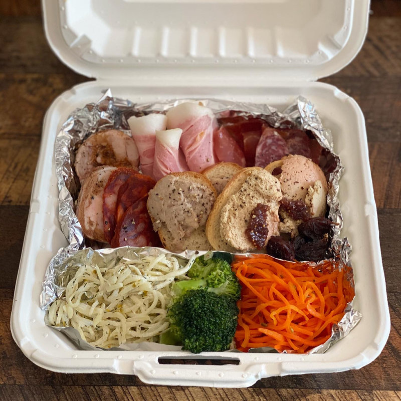 オードブル盛り合わせ(bistro & grill me at park)