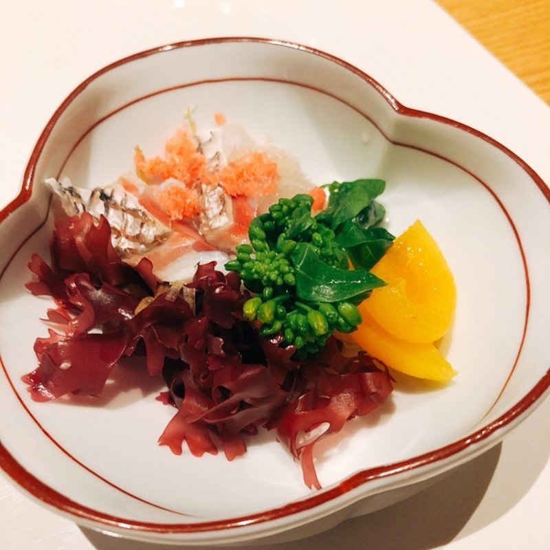 鯛の刺身　菜の花を添えて(鮨 四季膳 椿や)