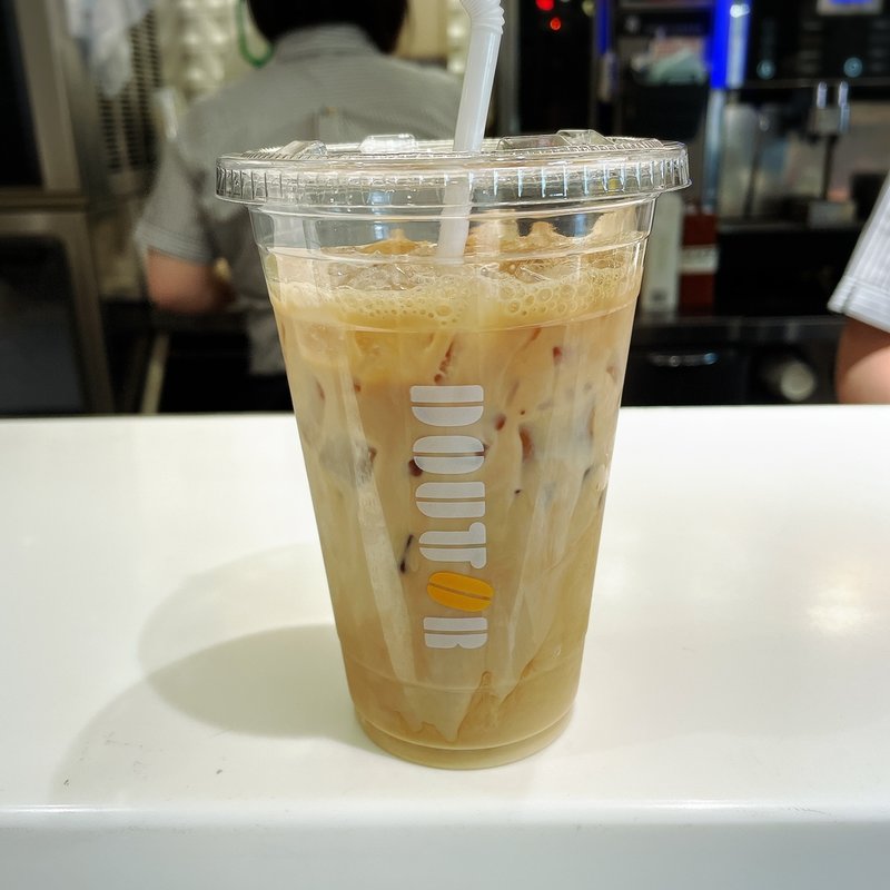 アイスカフェ・ラテ　L(ドトールコーヒーショップ 中目黒店)