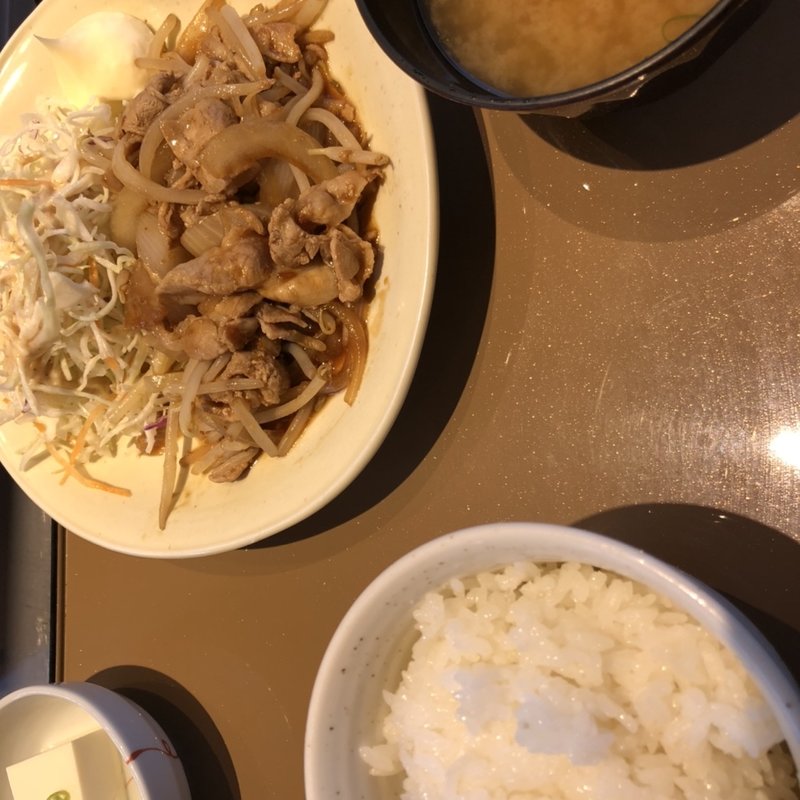 生姜焼き定食(やよい軒)