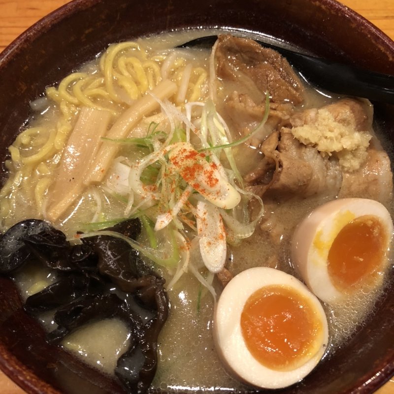 炙り豚盛 味噌らーめん 味玉入り(札幌みその (ラーメンスタジアム博多))
