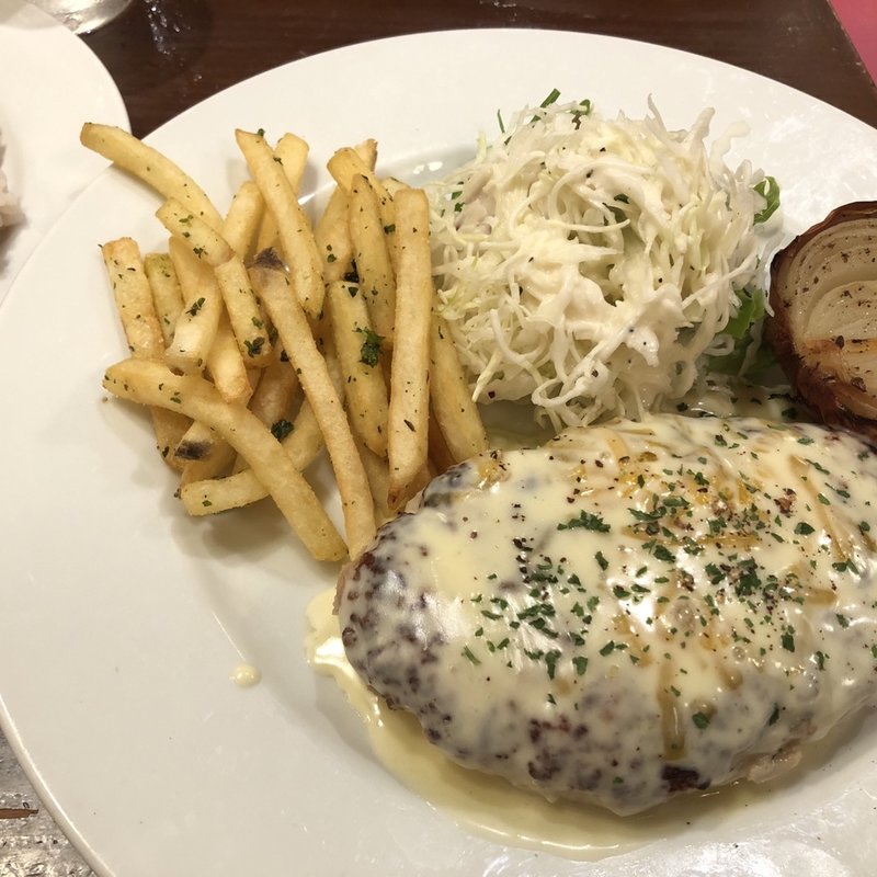 チーズフォンデュハンバーグ(旅する子ブタ 東京駅グランルーフフロント店)