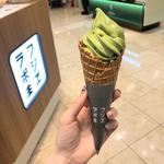 本格抹茶ソフト(コーン)(フジヱラボ)