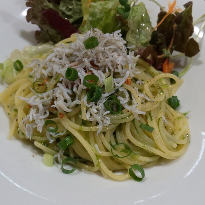 しらすと青のりのオイルスパゲティー(珈琲　そうふぁ
)