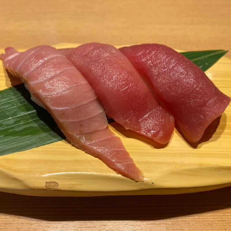 南まぐろ三昧(流れ鮨三代目おとわ伏見店)