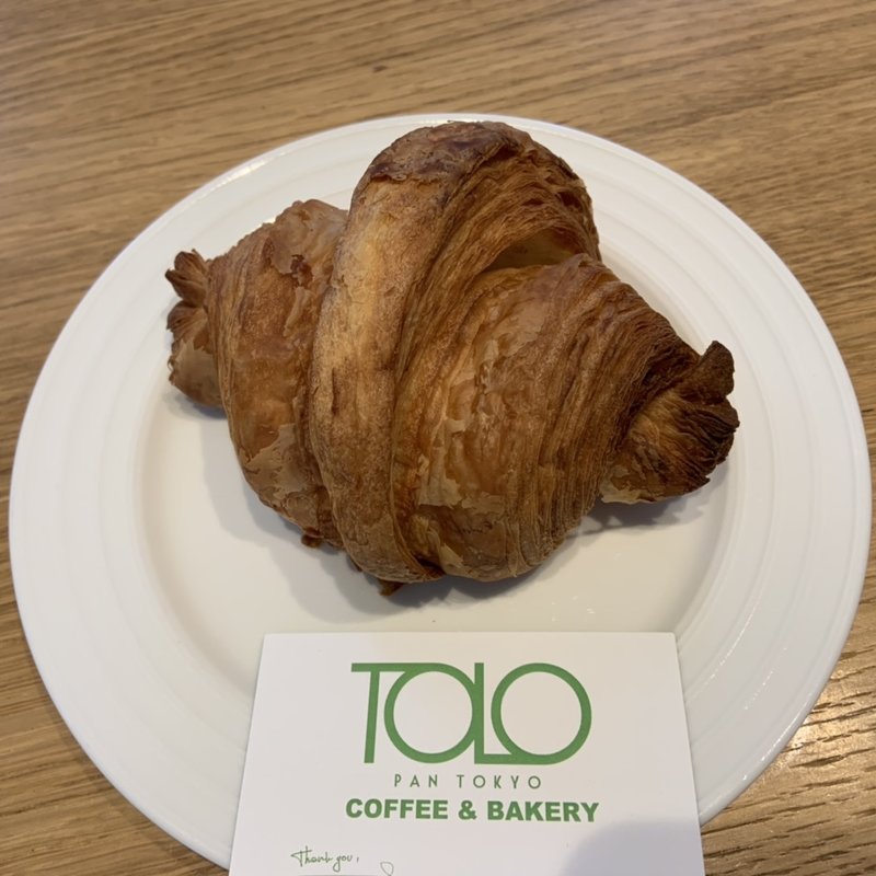 クロワッサン( TOLO COFFE&BAKERY(トロ コーヒーアンドベーカリー))