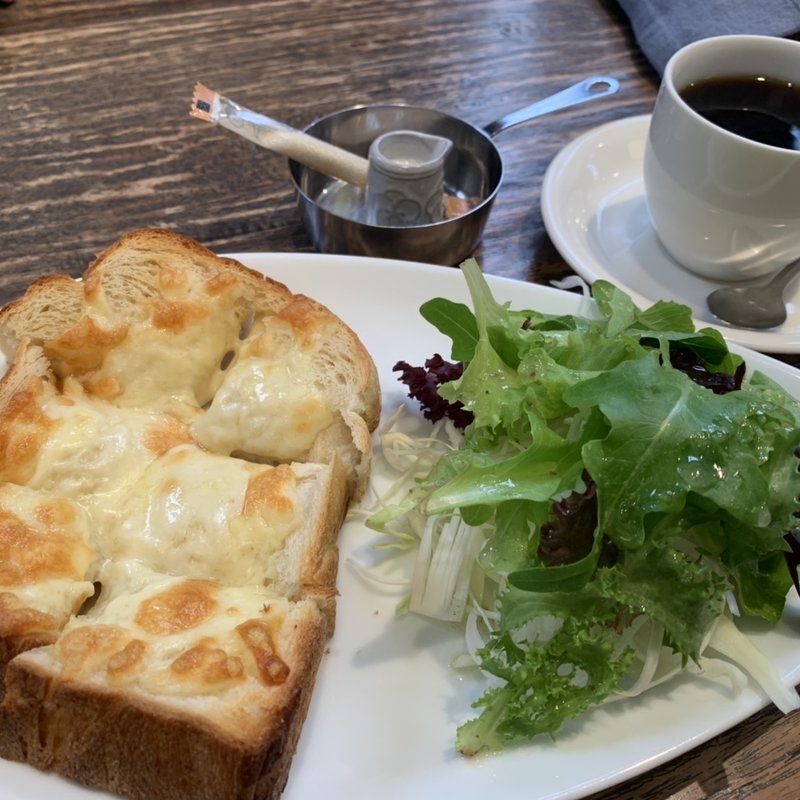 🧀トースト(パーネドーロ （Pane do'ro）)