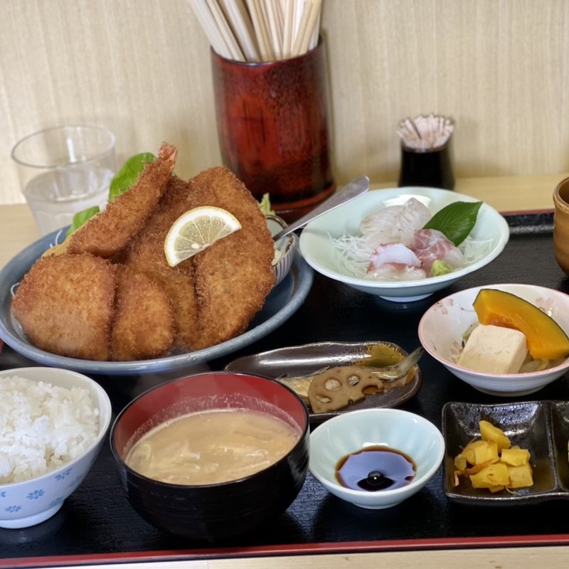 ミックスフライ(居酒屋さくら)