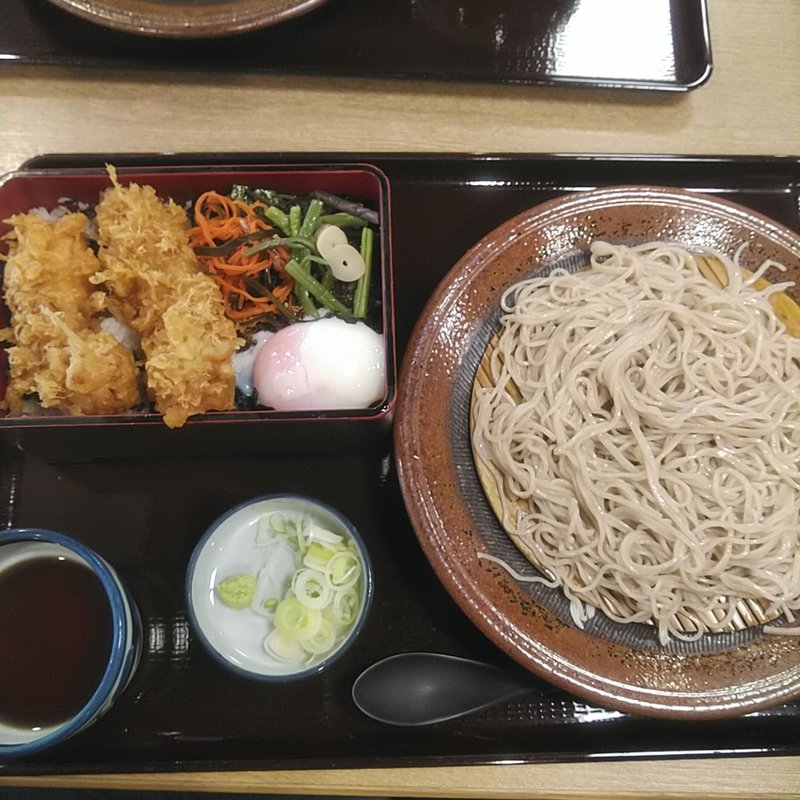 もりそばと名物とり天のり弁当(十割そば会 北上店 )