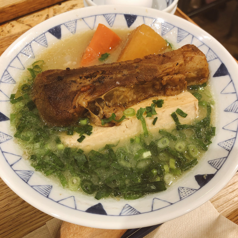 炙りスペアリブ豚汁定食(ごちとん 横浜ジョイナス店)
