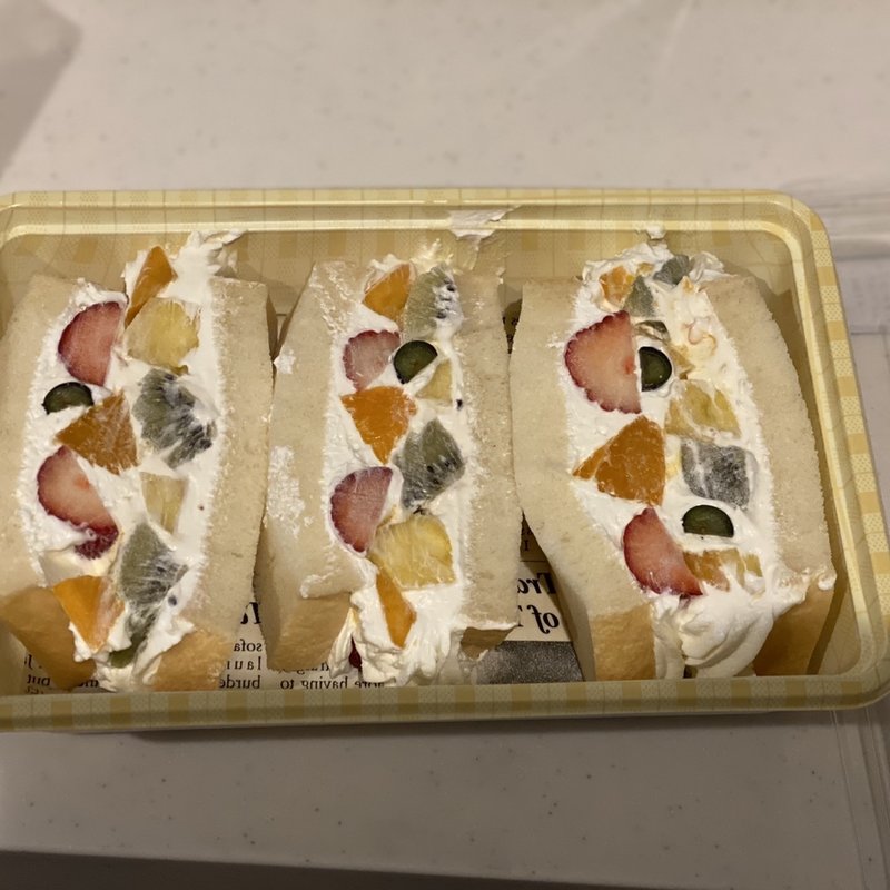 季節のフルーツサンド(吉祥寺Berry coco（ベリーココ）)