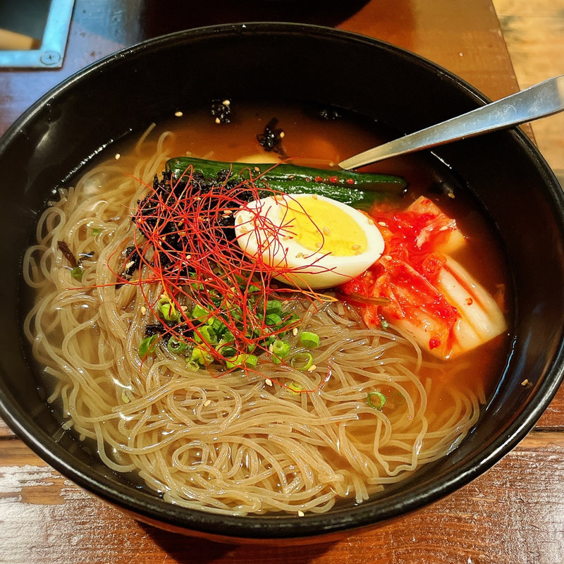 韓国冷麺(焼肉 Shin天楽)