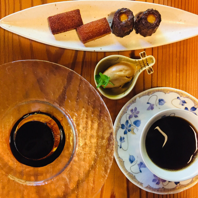 自家製プティフール(ラ・ショミエル )