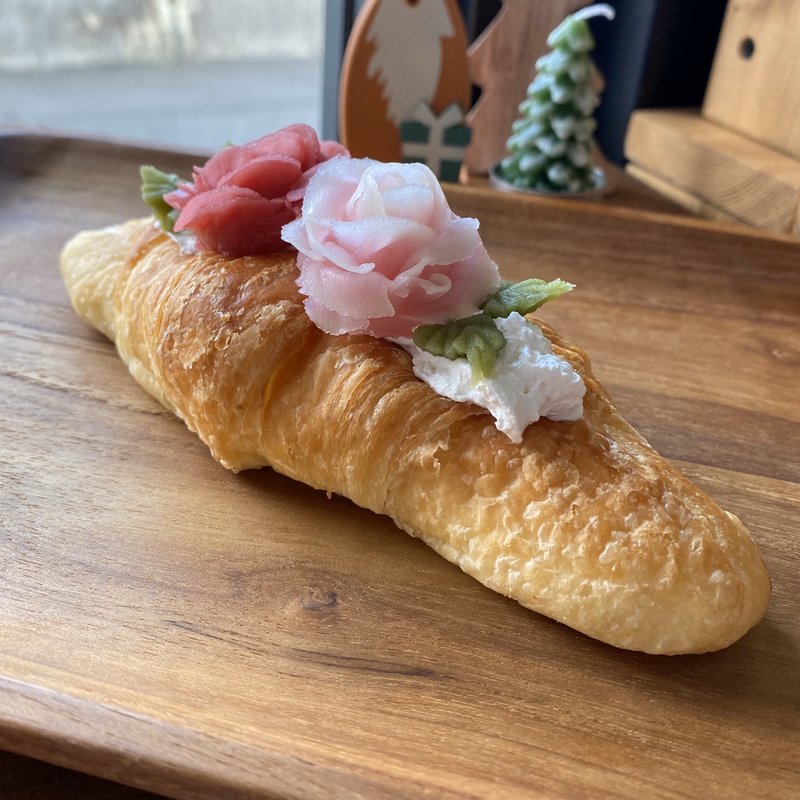 あんこのフラワーサンド(カフェ エントラーダ)